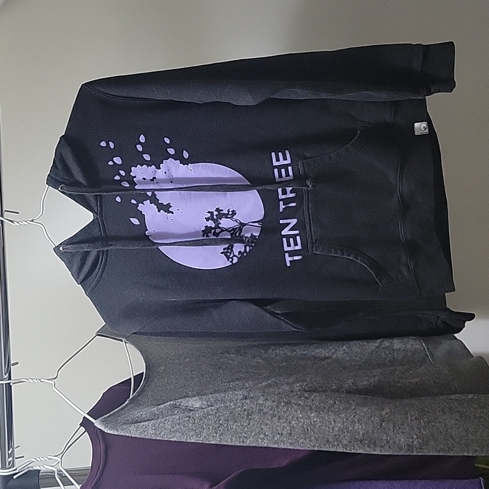 Lot of Ten Tree apparel all size small